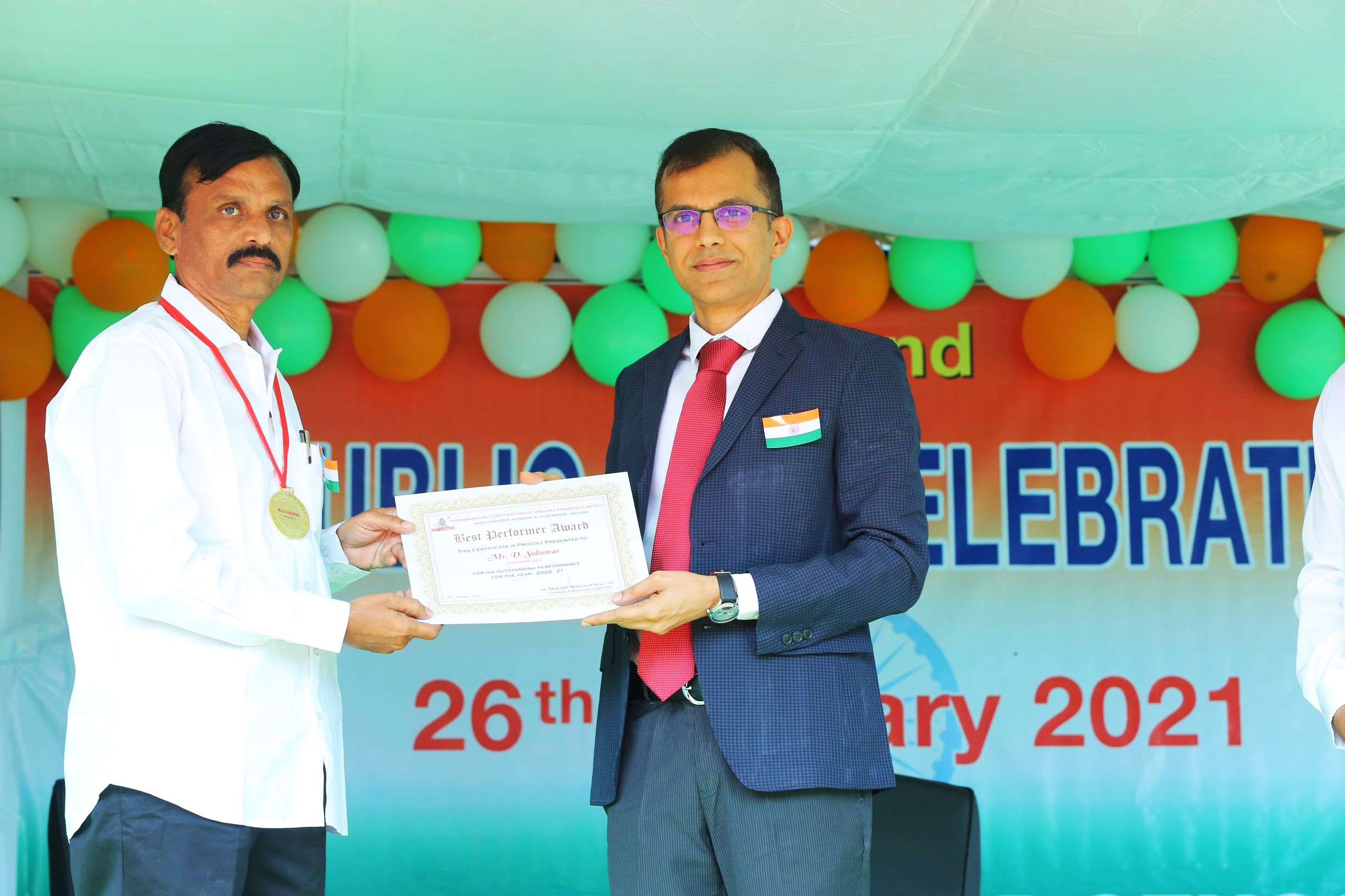 Best performance D. Sukumar Foreman G-I.JPG