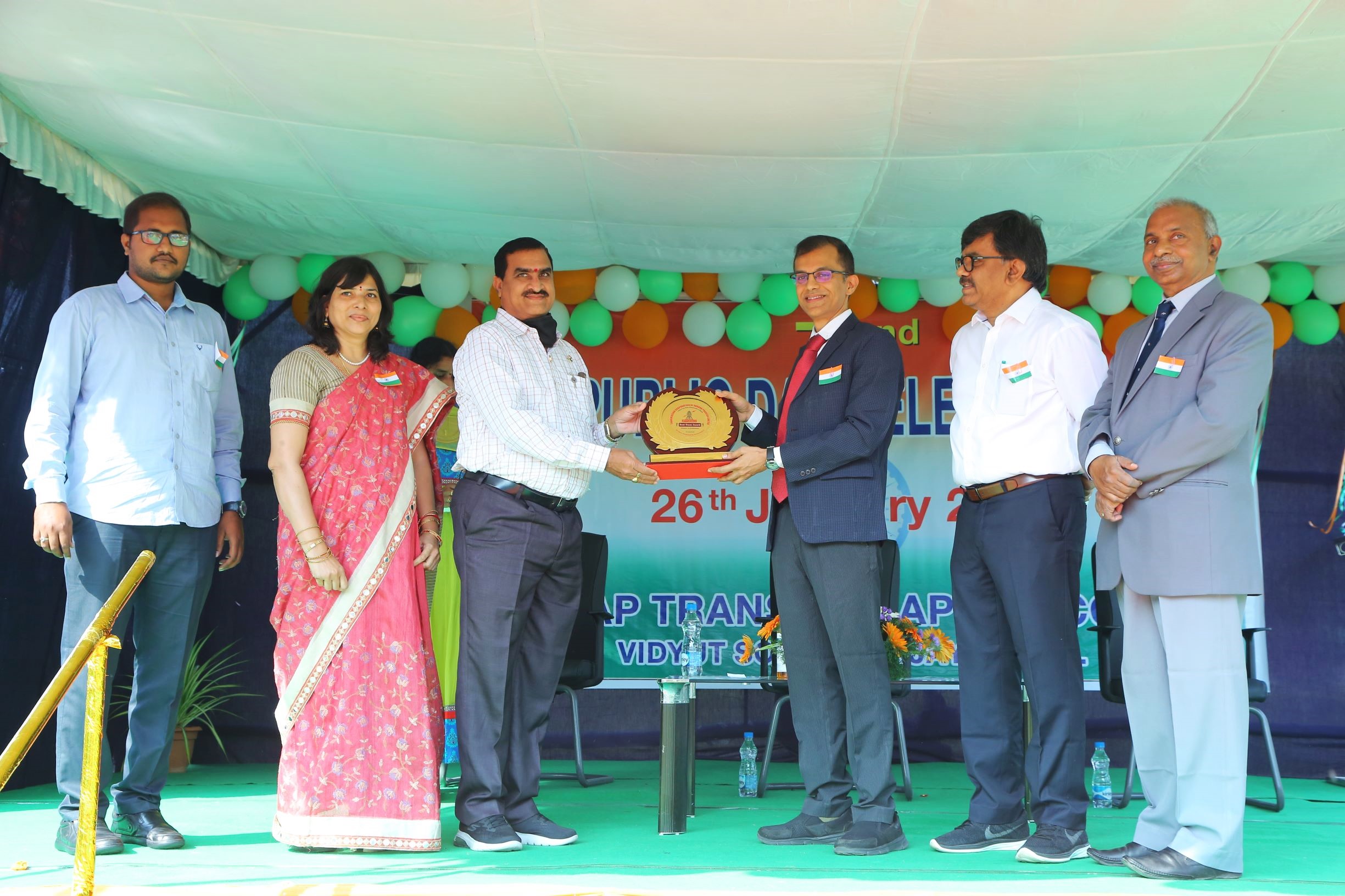 Best team award for outstanding performance.JPG